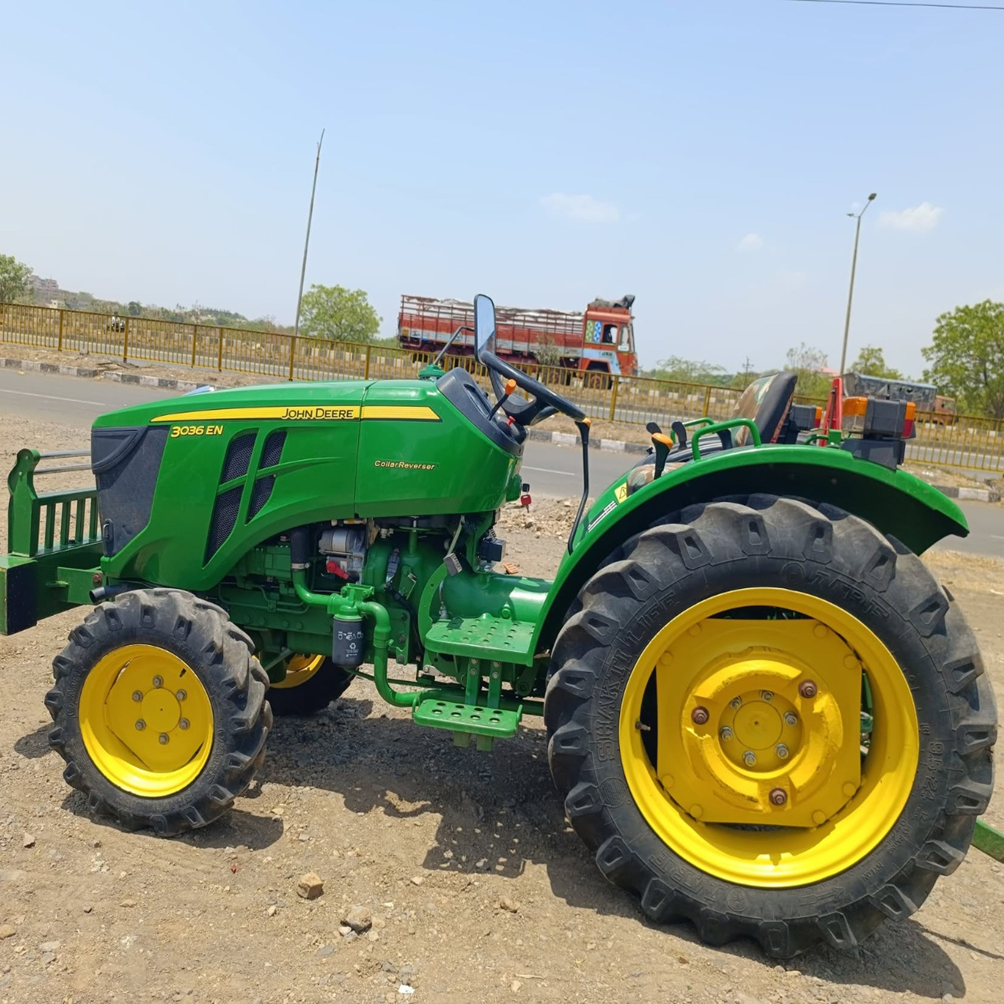John Deere 3036EN